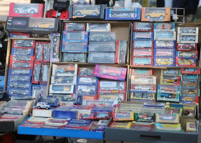 Biķernieku trase pārtop par senlietu parādi.