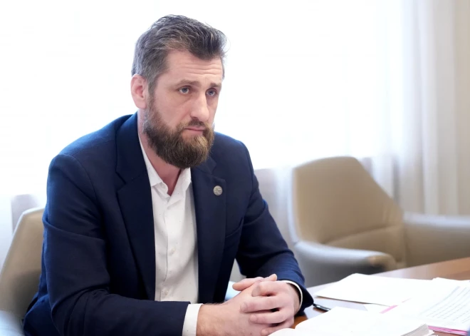 "Latvijas dzelzceļa" valdes priekšsēdētājs: "Mums bija tikai viens virziens kravu pārvadājumiem uz Latvijas ostām - no austrumiem, un dabā jau tukšums nepaliek!"