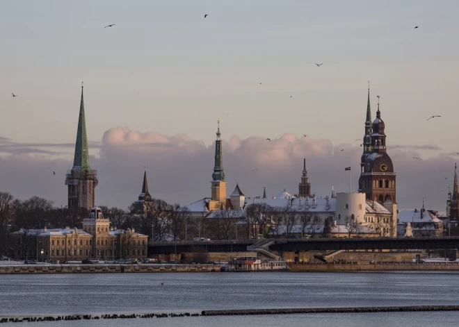 Третья в гонке из трех: почему Рига плетется в хвосте за Таллином и Вильнюсом