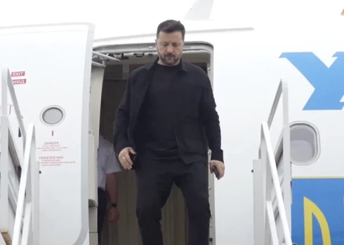Владимир Зеленский прибывает в Вильнюс.