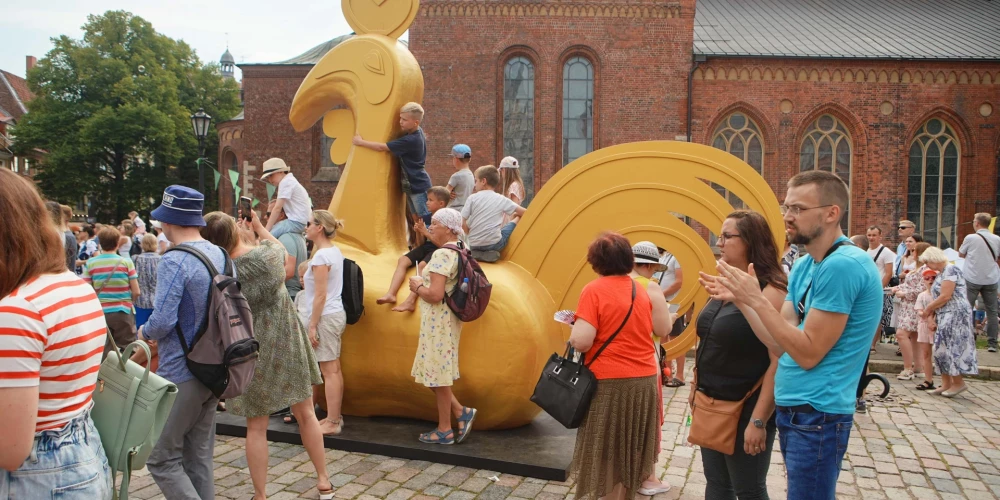 Rīgas pilsētu grib pārvaldīt 740 cilvēki, kaut gan šāda iespēja pavērsies tikai 60.