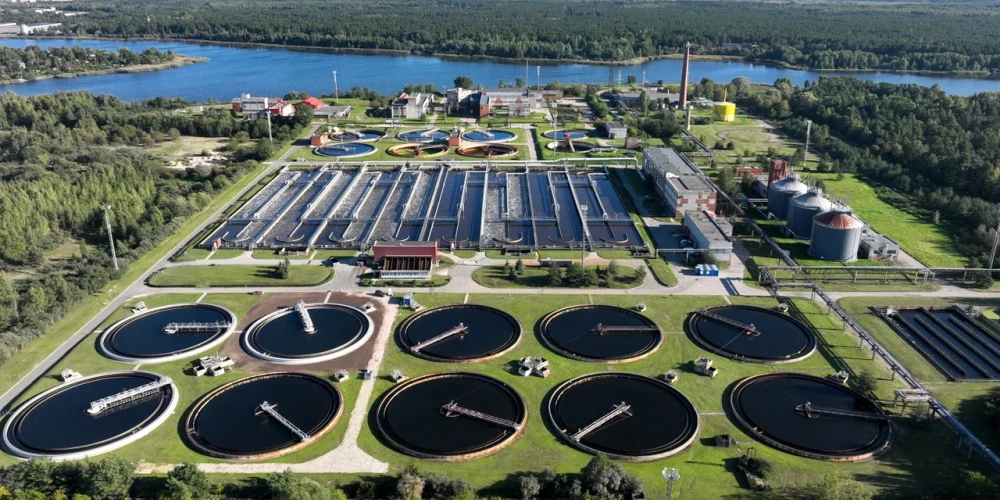 “Rīgas ūdens” pirmajā publiskā Eiropas zaļo obligāciju piedāvājumā ir  piesaistījis 20 miljonus eiro ar fiksētu 4% gada procentu likmi un 5 gadu termiņu. 