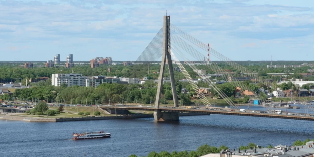 Объявлен новый конкурс на реконструкцию Вантового моста.