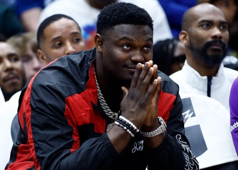 Zaions Viljamsons biežāk nespēlē nekā spēlē NBA.