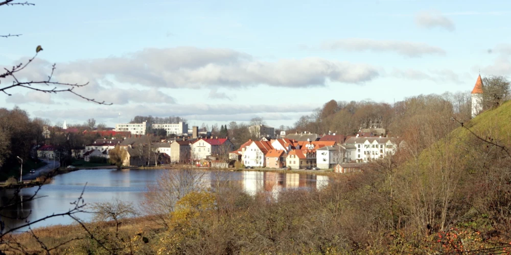 No šī gada 6. jūnija Talsu novada muzejā būs apskatāma unikāla mākslas darbu izstāde "Mūsu pašu vērtības: Simtgades loterijas mākslas kolekcija". 