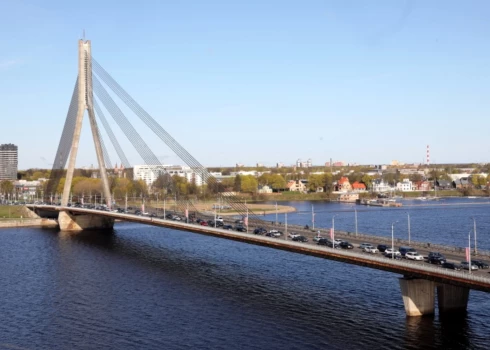 Atkārtoti izsludina konkursu par Vanšu tilta būvprojekta izstrādi un pārbūvi. 