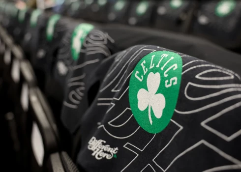 "Celtics" ģenerālmenedžera asistents Eindžs pāriet strādāt uz "Jazz" komandu. 