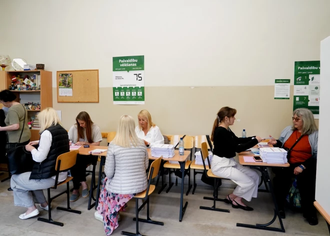 Pirmajā iepriekšējās balsošanas dienā pašvaldību vēlēšanās nobalsojuši vismaz 1,85% vēlētāju