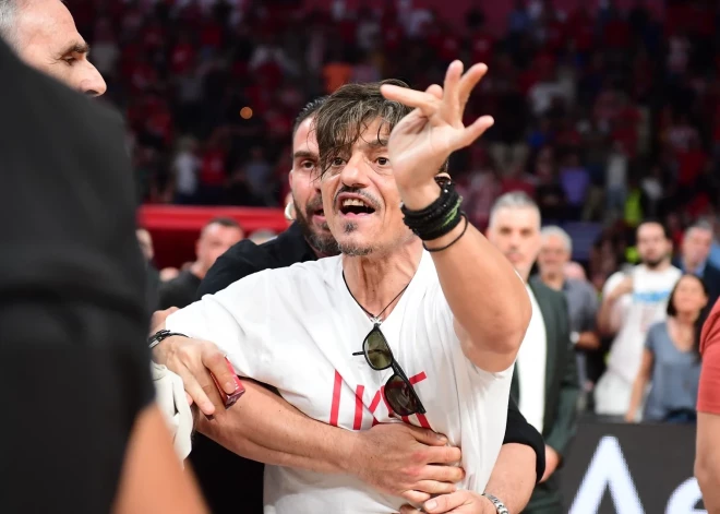 Emocijas nerimst. Lūdz arestēt Pireju “Olympiacos” īpašniekus, Grieķijas fināls uz izjukšanas robežas