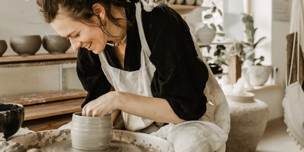 Laima Ceramics radītāja Laima Piliņa. Foto: Kitija Jurčika