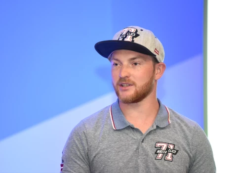Ūdens motosportists Nikita Lijcs.