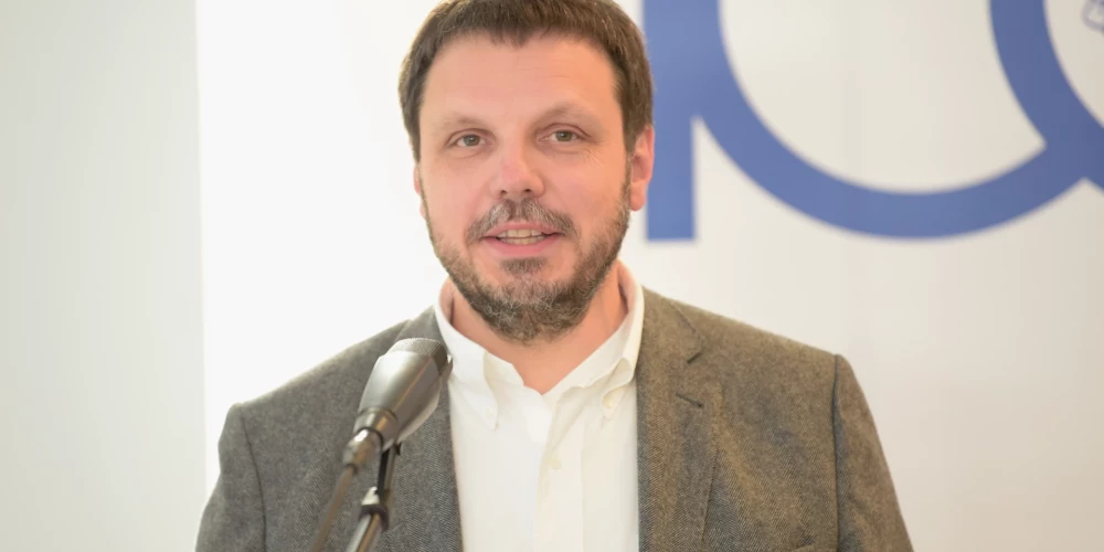 Latvijas Universitātes Ekonomikas un sociālo zinātņu fakultātes dekāns Jānis Ikstens.