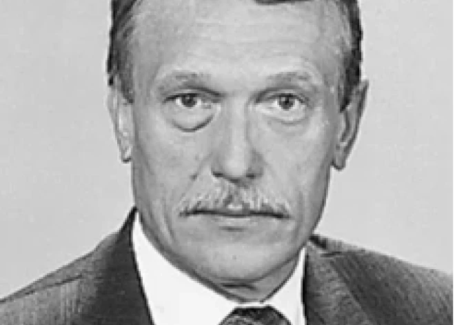 Mūžībā devies bijušais Augstākās Padomes deputāts Visvaldis Mucenieks, viens no Latvijas Neatkarības deklarācijas parakstītājiem