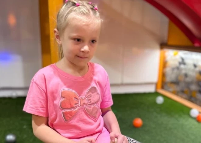 “Mans sapnis ir parunāt ar meitiņu”, nopūšas mazās Patrīcijas mamma. Tikai operācija dos cerību, nākas lūgt sabiedrības palīdzību