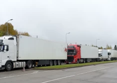 Maršrutā Rīga-Kalnciems visu vasaru jārēķinās ar lielgabarīta pārvadājumiem