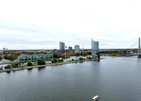 Šonedēļ sāks Daugavgrīvas krasta nostiprinājuma daļas remontdarbus. 