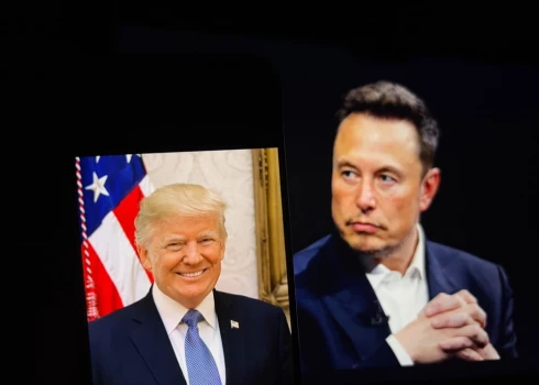Трамп пока не критиковал Маска за его позицию.