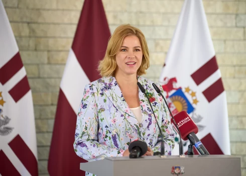 Ministru prezidenta Evika Siliņa aicina cilvēkus doties vēlēt.