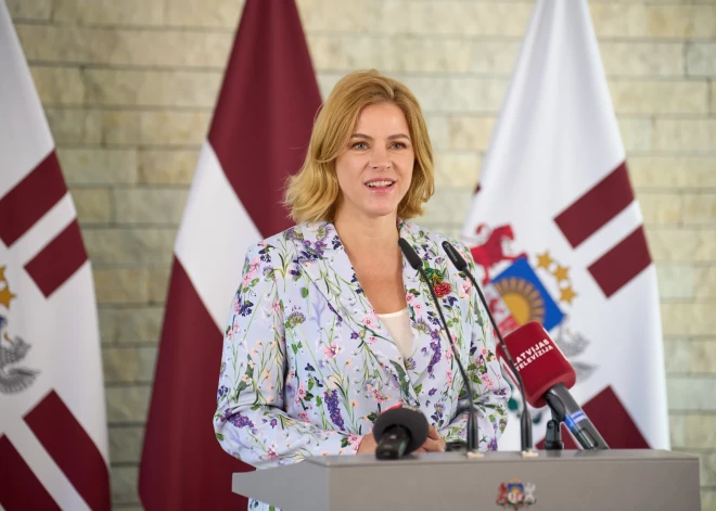 "Dabū auzu putru, lai gan gribēji zaļo kokteili" – Siliņa nepiedalīšanos pašvaldību vēlēšanās salīdzina ar nevēlamām brokastīm