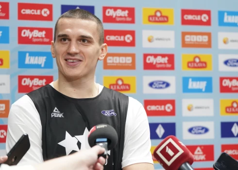 Latvijas vīriešu basketbola izlases spēlētājs Andrejs Gražulis.