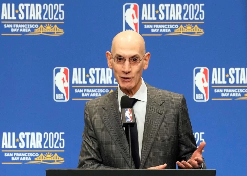 NBA komisārs Ādams Silvers jau nākamsezon sola ASV basketbolistu sacenšanos ar pasaules izlasi.