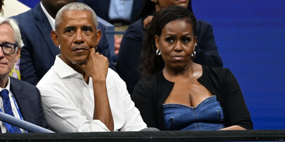Bijusī ASV pirmā lēdija Mišela Obama pirmdien atklāja, ka viņas meitas ir centušās "attālināties" no viņas un vīra, bijušā ASV prezidenta Baraka Obamas.