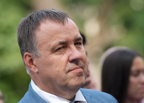 Latvijas Olimpiskās komitejas prezidents Raimonds Lazdiņš skaidro, ka šī problēma nav atrisināma viena gada laikā.