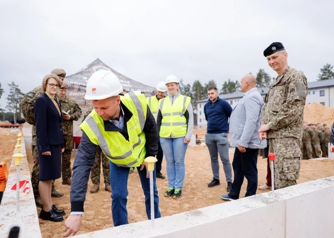 На военной базе в Адажи начали строить казарму за 10 млн евро