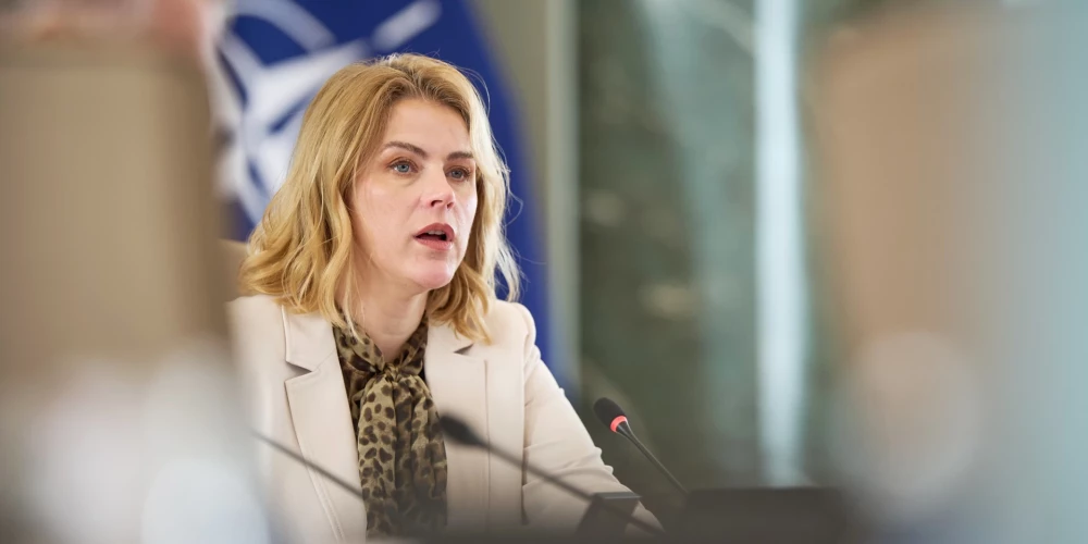 Premjere Evika Siliņa nekomentē atbildību par vēlēšanu sistēmas uzbrukumu, bet uzsver koordinētu darbu.