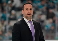 Pie Dana Ločmeļa Bostonas "Bruins" stūres būs vācietis Marko Šturms