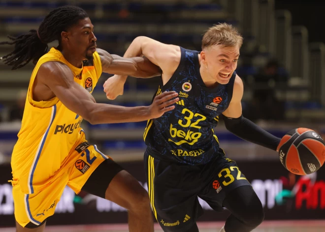 Artūrs Žagars samet 14 punktus, kaldinot "Fenerbahce" uzvaru Turcijas čempionāta pusfināla pirmajā spēlē