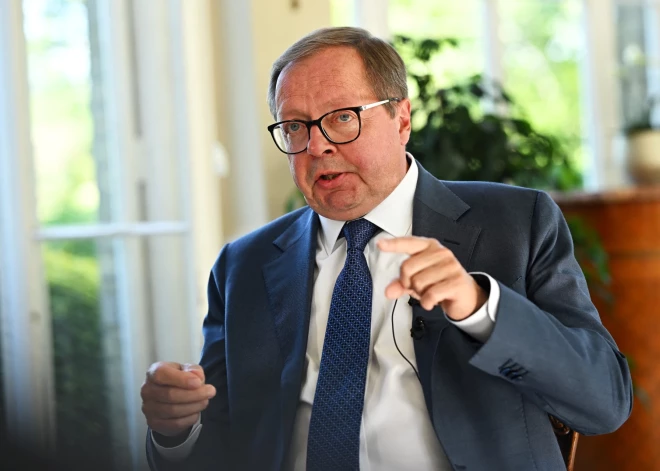 "Tas ir fantastiski, man tas patīk!” — Krievijas vēstnieks ironizē par NATO vēlmi tērēt 5% no IKP aizsardzībai