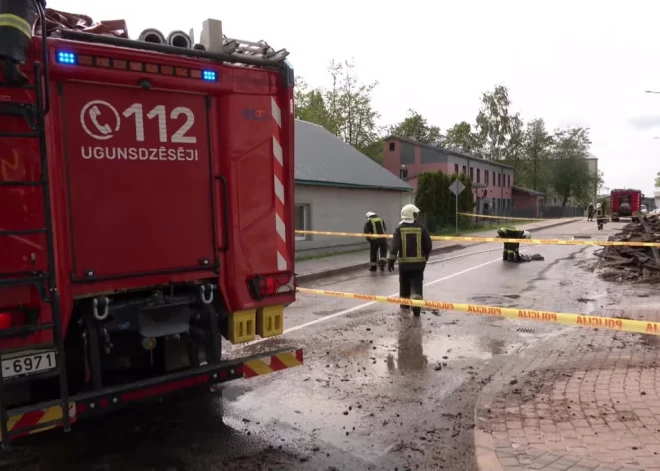 Saldū uzsprāgusi degvielas tvertne, izraisot smagus apdegumus kādam vīrietim