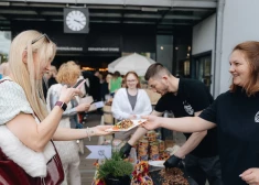 ФОТО: в Stockmann весело презентовали летнее меню и местные деликатесы