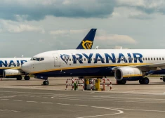 "Tas ir princips," "Ryanair" pasažieres rīcība Spānijas lidostā izpelnās citu pasažieru aplausus