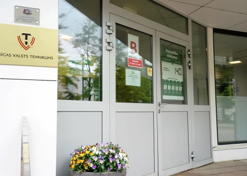 Kā ziņots, sastopoties ar kādām ķibelēm pašvaldību vēlēšanu norisē, arvien vairāk procesā iesaistīto un novērotāju pauž kritiku par vēlēšanu organizatoru un nodrošinātāju.