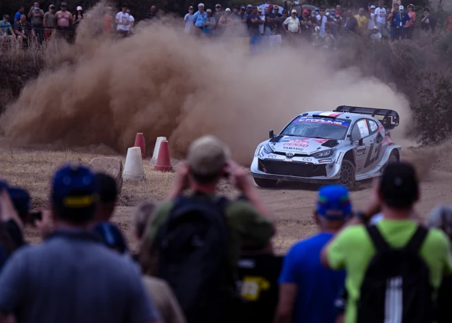 Sebastjēns Ožjē līderis pēc Sardīnijas WRC rallija pirmās dienas