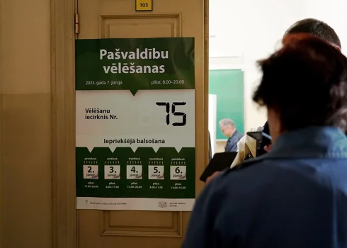 Visi vēlēšanu iecirkņi sākuši darbu bez starpgadījumiem.