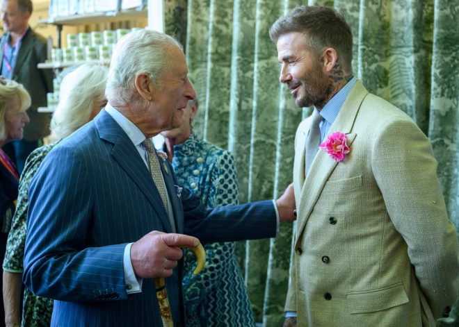 Теперь сэр Дэвид и леди Виктория! Карл III посвятит Бекхэма в рыцари