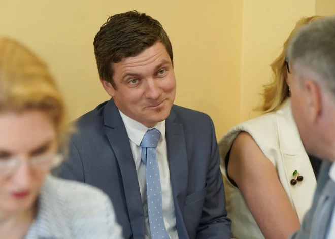 Rīgas vēlēšanu komisijas vadītājs Māris Zviedris: jaunās sistēmas dēļ ar satraukumu gaidām balsu skaitīšanu