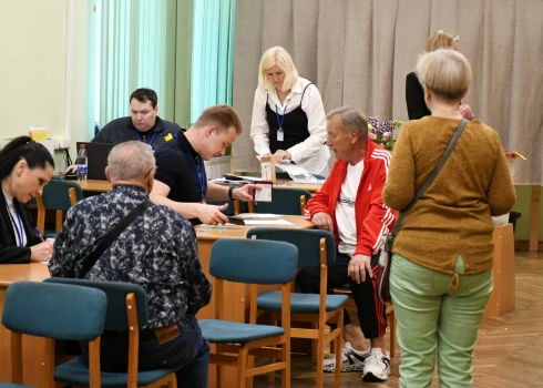 Pašvaldību vēlēšanas 160. vēlēšanu iecirknī Daugavpils Universitātē.