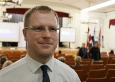 Vēlētāju aptauja: iespējams, Daugavpilī triumfējusi mēra Andreja Elksniņa partija "Sarauj, Latgale!"
