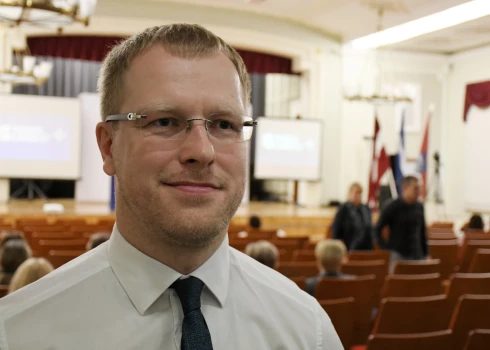 Andrejs Elksniņš