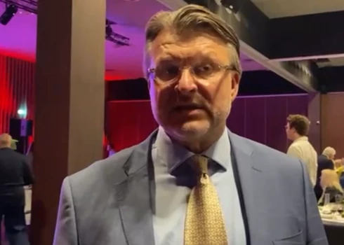 Partijas "Latvija pirmajā vietā" (LPV) Rīgas mēra amata kandidāts un Saeimas opozīcijas deputāts Ainārs Šlesers (ekrānuzņēmums no video)