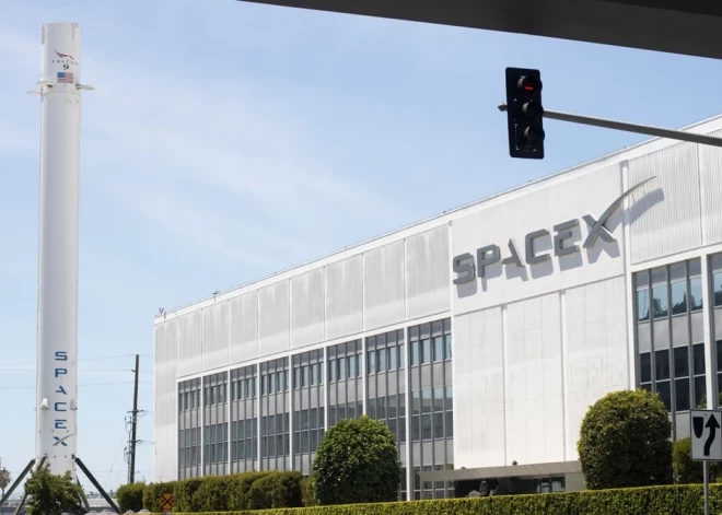 Из-за угроз Маска агентство NASA обратилось с призывом к конкурентам SpaceX