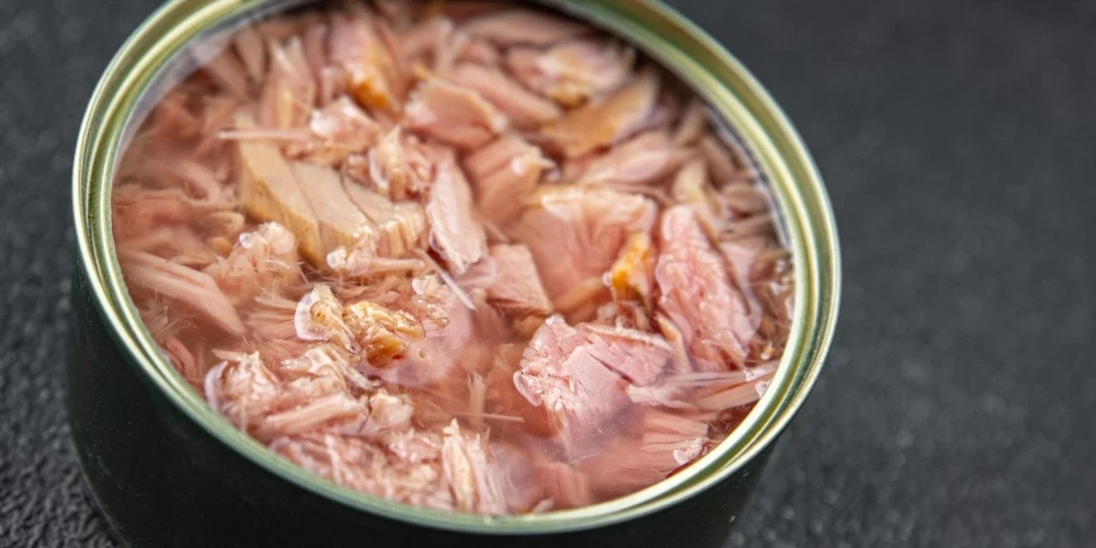 Veselības iestādes iesaka pieaugušiem cilvēkiem neapēst vairāk par četrām tunča konservu kārbām vai diviem tunča steikiem nedēļā. Lai nodrošinātu drošību, bērniem, kuru smadzenes vēl tikai attīstās, šo daudzumu rekomendē būtiski samazināt.