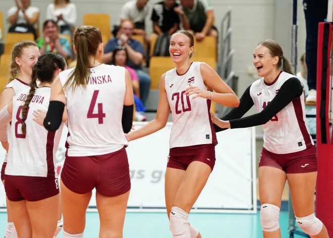 Latvijas vīriešu volejbola izlasei zaudējums Rumānijā; sieviešu izlase viesos uzvar Gruziju