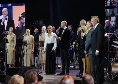 FOTO: Dzintaros izskanējis Latvijas Radio 2 vērienīgais jubilejas koncerts “Radio cauri laikiem”