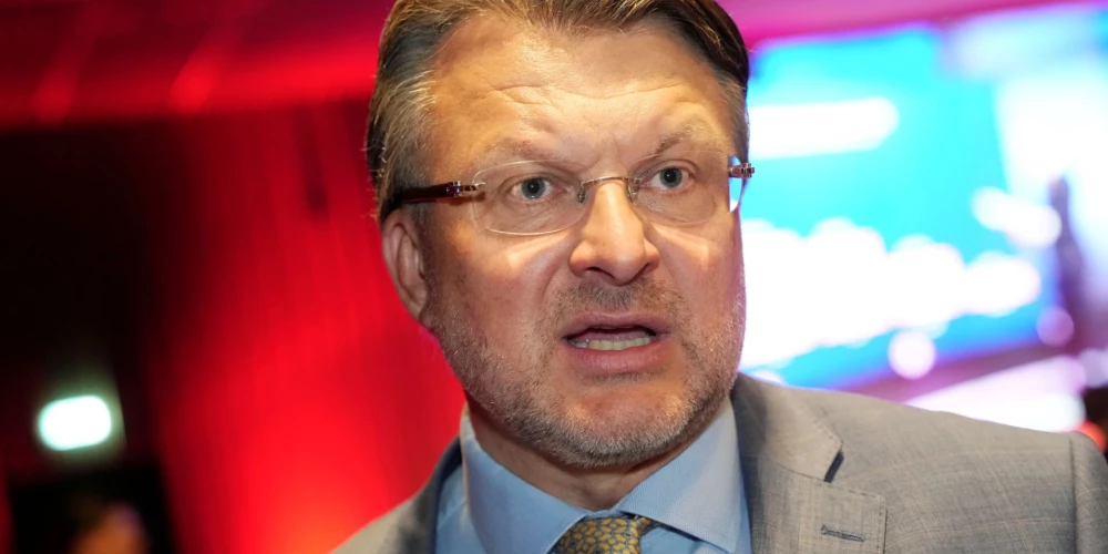 Partijas "Latvija pirmajā vietā" līderis Ainārs Šlesers.