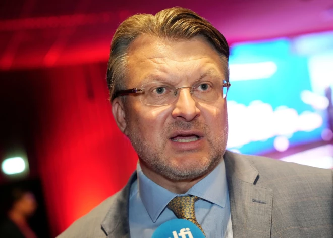 “Sastiķēta vara neizdzīvos” – Šlesers pieprasa plašu koalīciju Rīgā